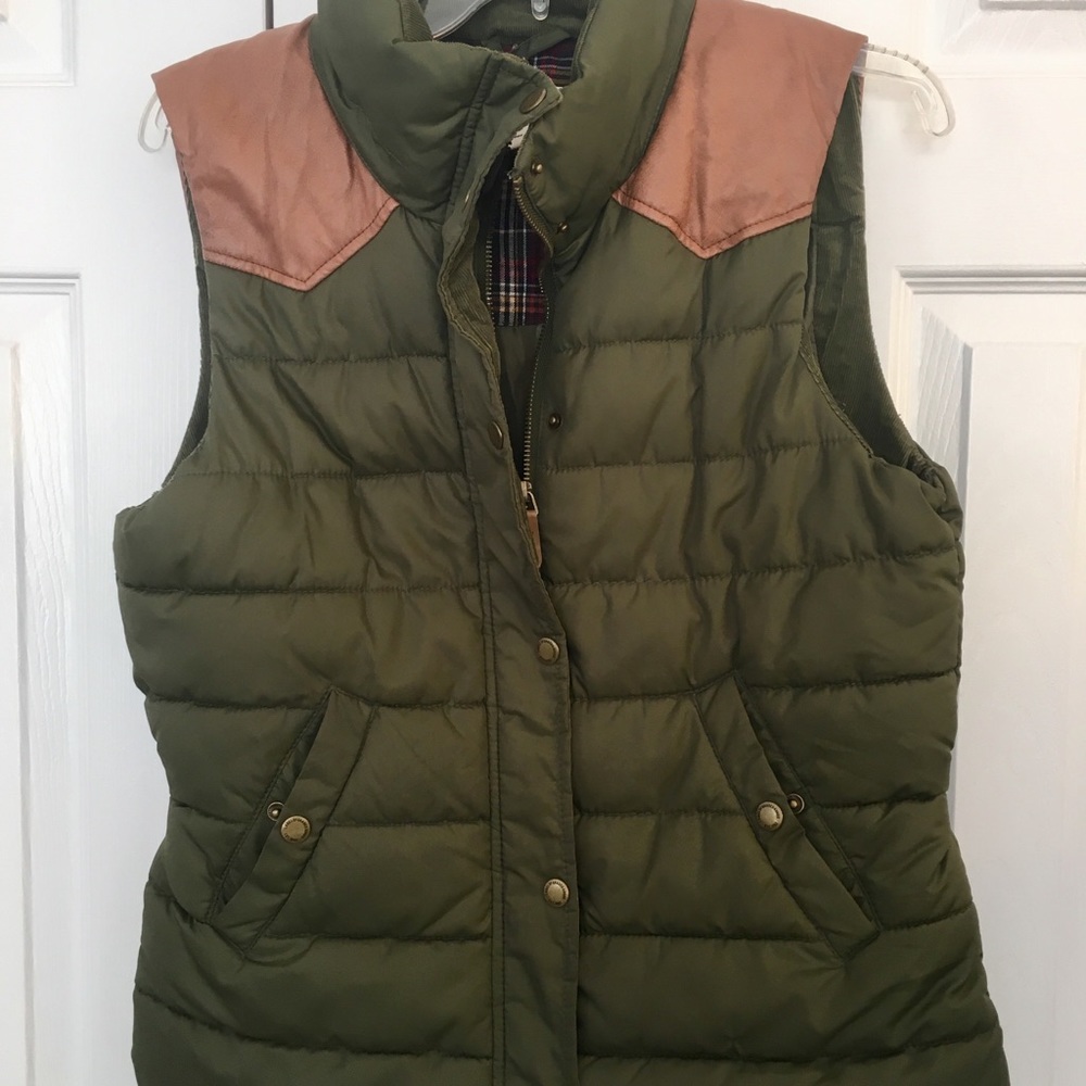 H&M Olive Green Warm Puffy Vest